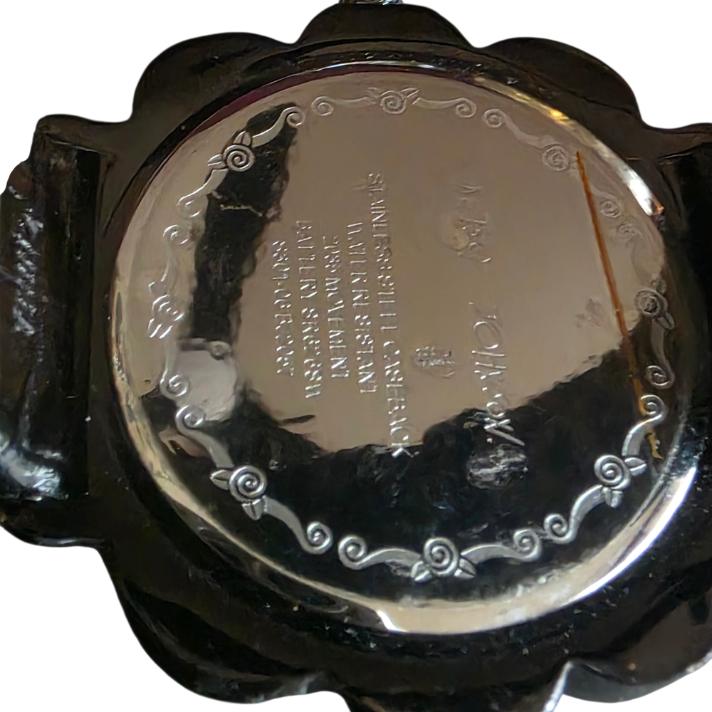 Betsey Johnson Black Watch - Picture 4 of 5
